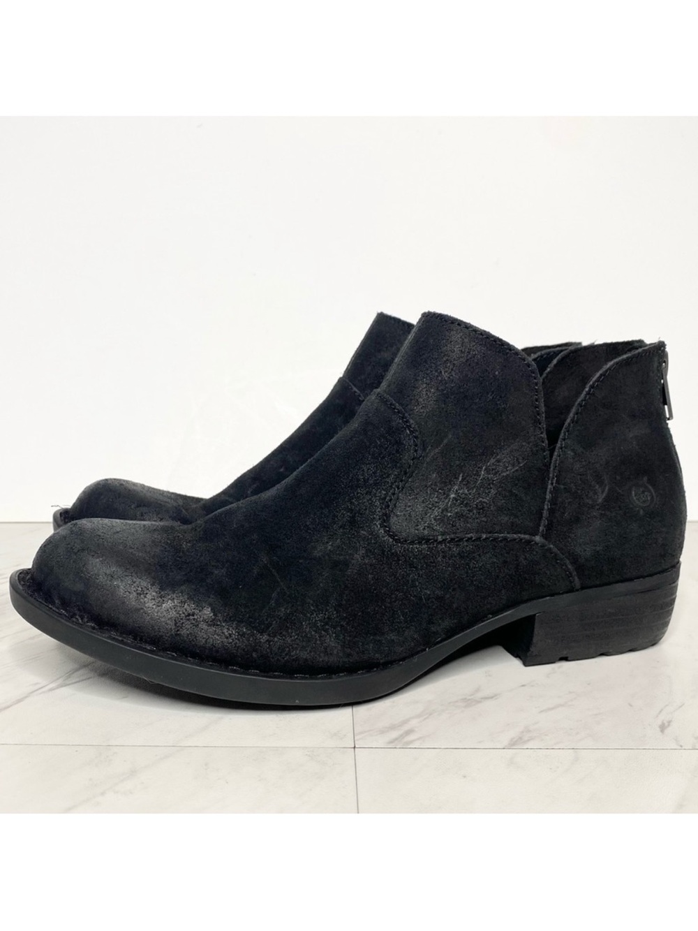 Born Beth Black Distressed Suede Bootie 8 1/2 M